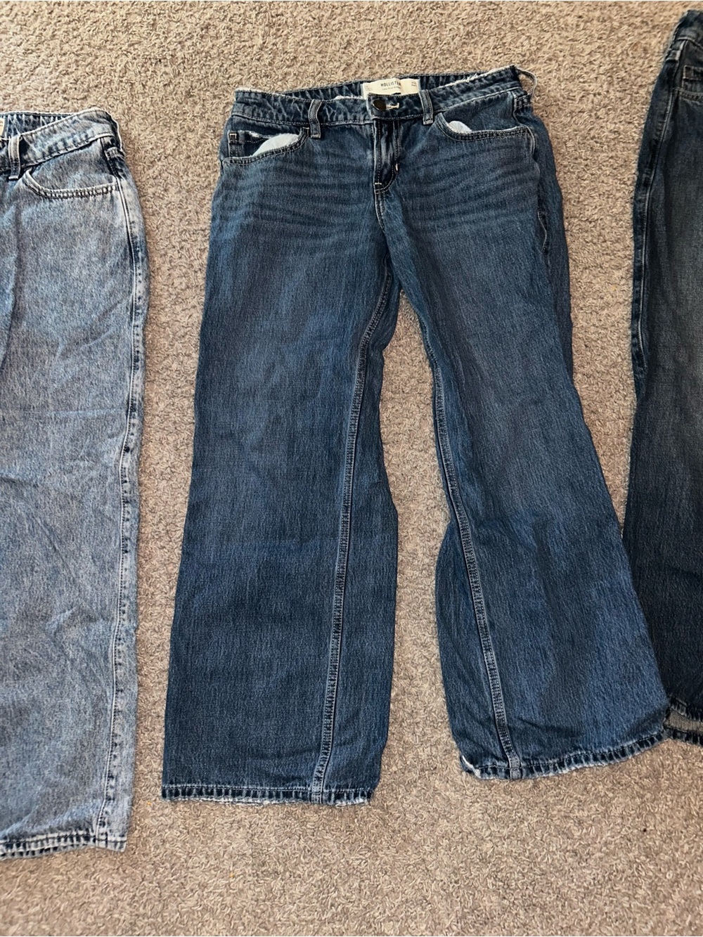 Hollister Jeans Lot of 3 Size 2 / 26 Short Low Rise Denim Women’s 28” Inseam - Picture 4 of 16